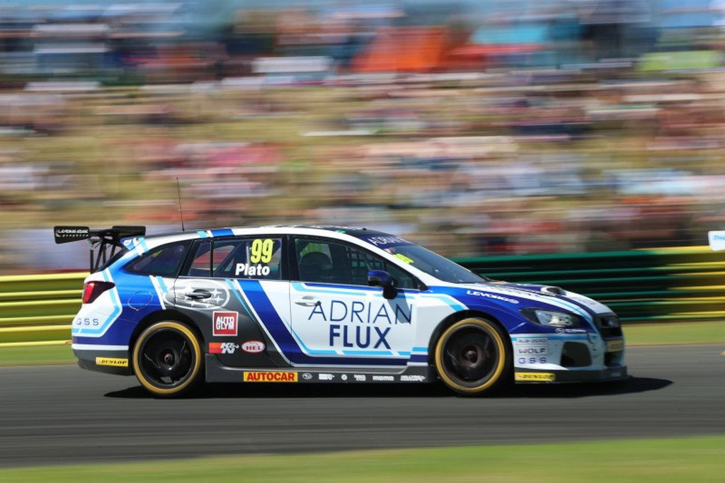 BTCC Croft: Turkington consolidates BTCC lead at halfway point